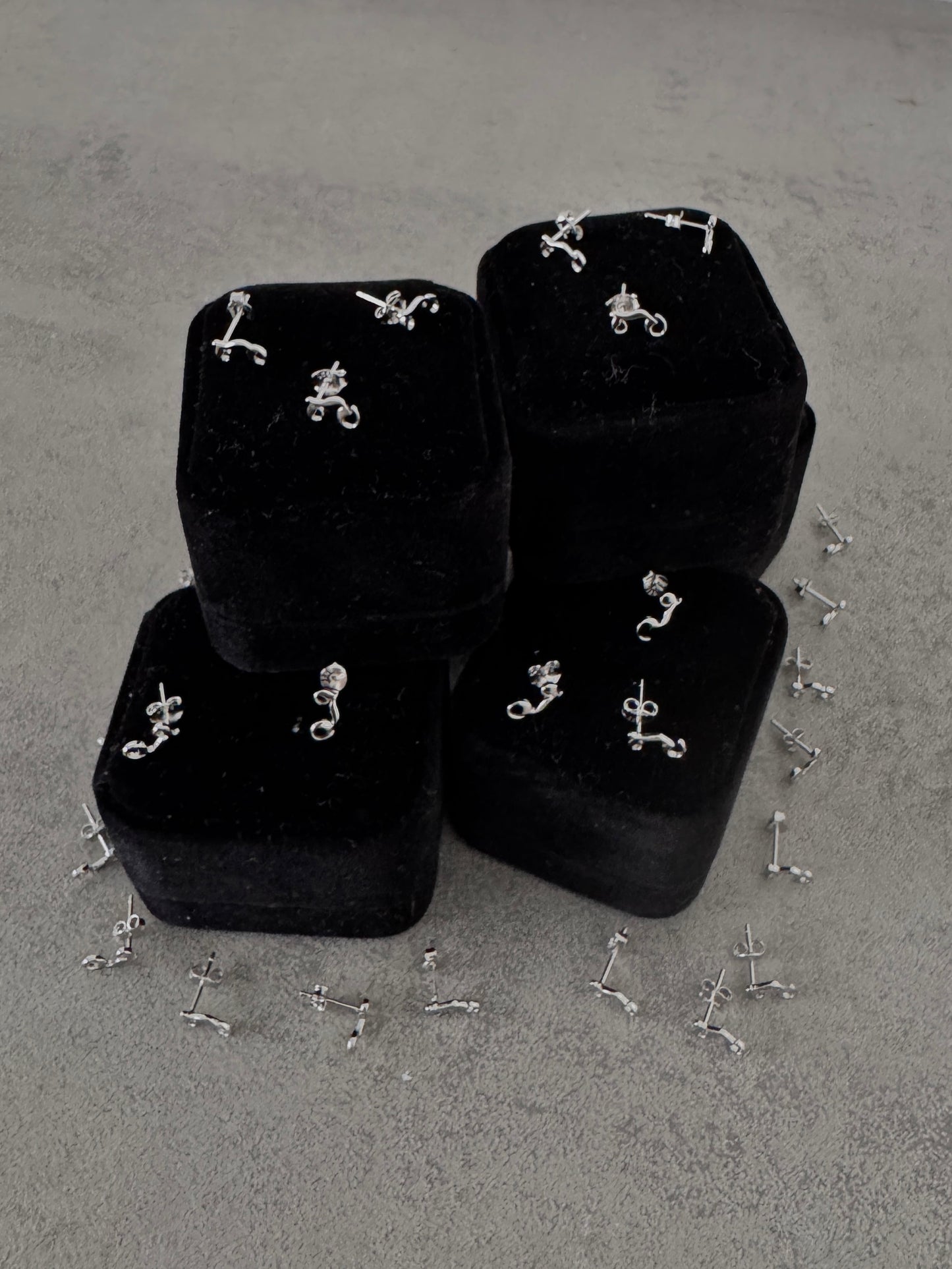 INFATUATION Iconic Earrings ( 925 silver )